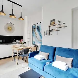  Apartment Beautiful Place-6p- Republique France